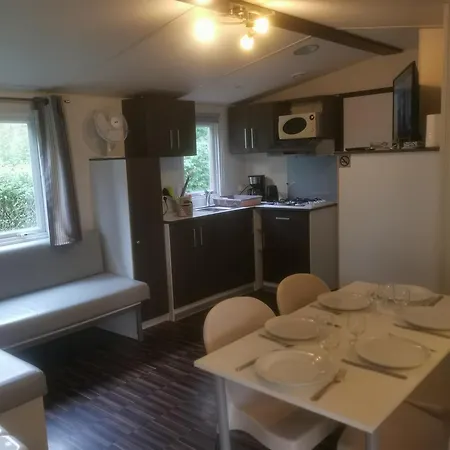 Chalet 3 Chambres 6 Pers Tohapi 3 Etoiles- Direct Proprio- Plusieurs Logements Ivry-la-Bataille Room photo